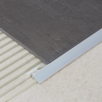 Trim metal reducteur a plancher  1/8 argent anodise 2171ca 10mm 8' main image 0